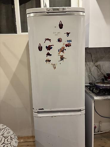Soyuducular: İşlənmiş 2 qapılı Hotpoint Ariston Soyuducu Satılır, rəng - Ağ — 2