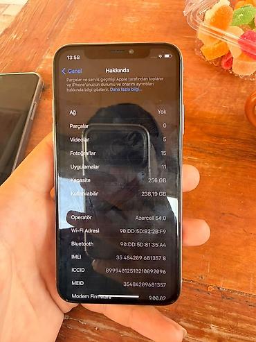 Apple iPhone: IPhone X, 64 GB, Gümüşü, Simsiz şarj — 5