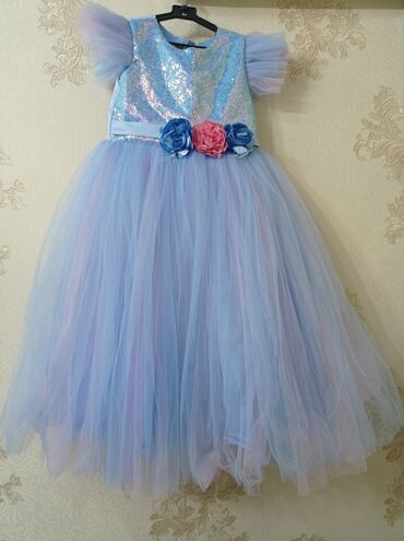 детские бальные платья: Детское платье, цвет - Голубой, Б/у