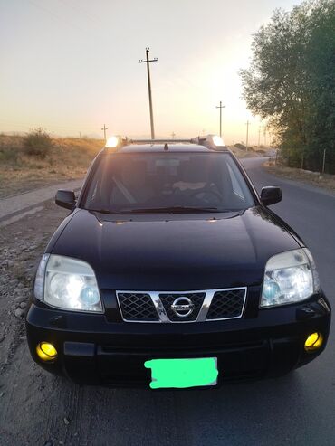 tayota runx: Nissan X-Trail: 2006 г., 2 л, Механика, Бензин, Кроссовер
