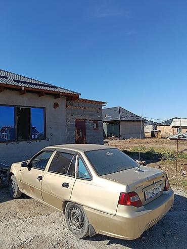 Daewoo Nexia: 2010 г., 1.5 л, Механика, Бензин, Седан