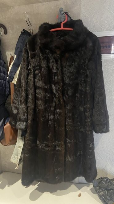 Верхняя одежда: Шуба из натурального меха норки Imperia Furs. - Длина: миди (ниже