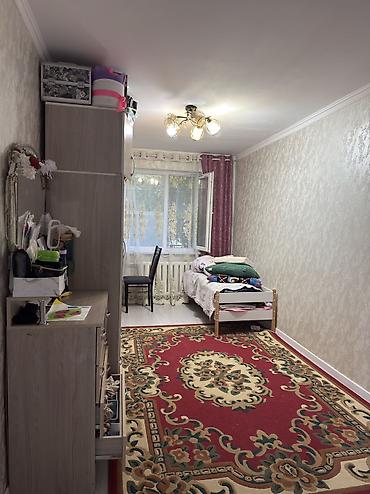 Батирлерди сатуу: 3 бөлмө, 58 м², 6-мкр 104-серия, 1 кабат, Косметикалык оңдоо — 4