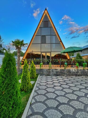 Bağ evlərinin kirayəsi: 300 kv. m, 5 otaqlı, Hovuzlu — 1