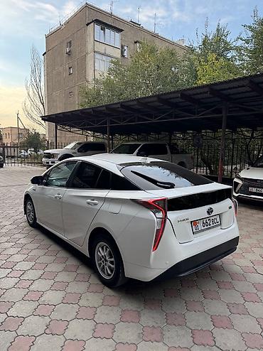 куплю тайота: Toyota Prius: 2017 г., 1.8 л, Вариатор, Гибрид, Седан — 4