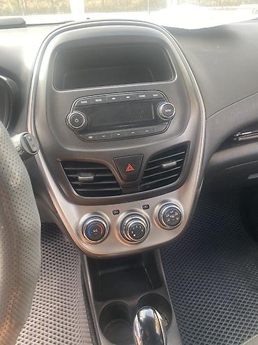 машина россия номер: Chevrolet Spark: 2017 г., 1 л, Автомат, Бензин, Хэтчбэк — 9