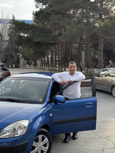 Вакансии: Hər növ təmizlik işi görürəm Ofis-Ev-Yeni tikilmiş evlərin təmizliyi