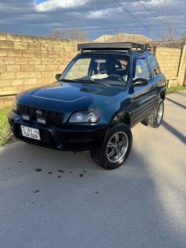 Toyota: Toyota RAV4: 2 l | 1996 il Kupe