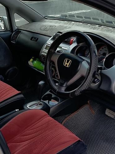 honda adissei: Honda Fit: 2006 г., 1.3 л, Вариатор, Бензин, Хэтчбэк — 7