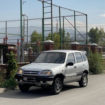 двигатель паджеро 2.5 дизель купить: Chevrolet Niva: 2004 г., 1.7 л, Механика, Бензин, Внедорожник