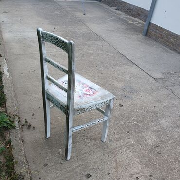 Stolice: Ručno oslikana drvena stolica u shabby chic stilu.Puno drvo.Moze kao — 2