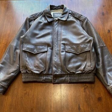 Kurtkalar: Deri kurka brend marka amerikadan alinib pilot kurtkasidi L razmerdi — 11