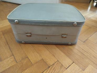 Zvučnici i stereo sistemi: Stari retro gramofon u koferu vintage Radi ali potenciometri zezaju — 11