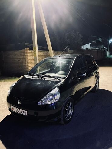 лизинг машина бишкек: Honda Jazz: 2006 г., 1.5 л, Вариатор, Бензин, Хетчбек