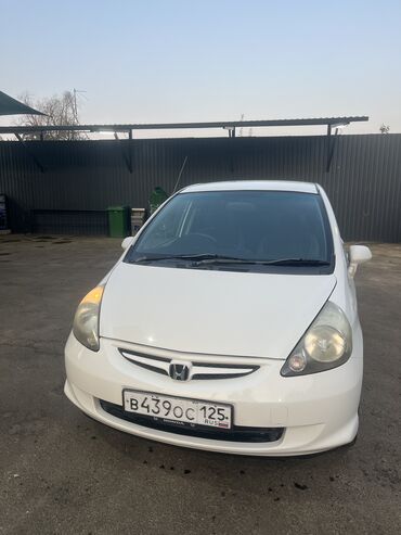 авто с последующим выкупом фит: Honda Fit: 2001 г., 1.3 л, Вариатор, Бензин