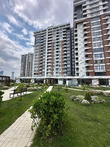 bakida menzil: 3 otaqlı, Yeni tikili, m. Koroğlu, 99 kv. m — 1