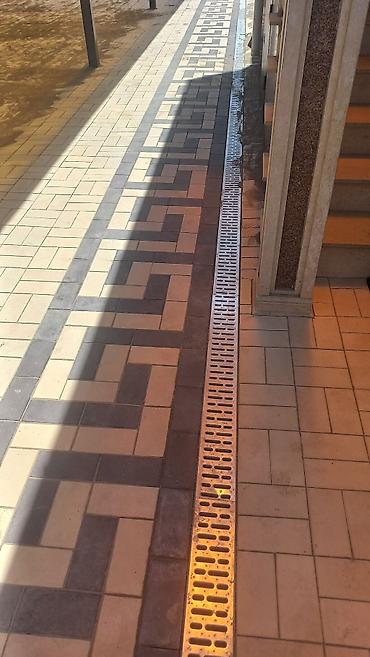 Другие услуги: Укладка брусчатки, бордюров, тротуарной плитки и водоотводных лотков — 8