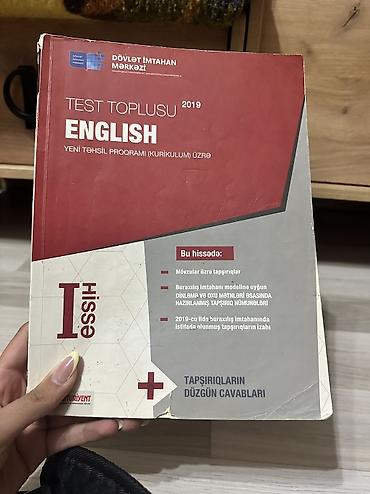 Testlər: İngilis dili 1hissə test kitabı- içi təmiz cırığı yoxdur — 1