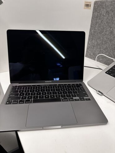macbook ош: Ноутбук, Apple, 8 ГБ ОЗУ, Apple M1, 13.3 ", Б/у, Для работы, учебы, память SSD