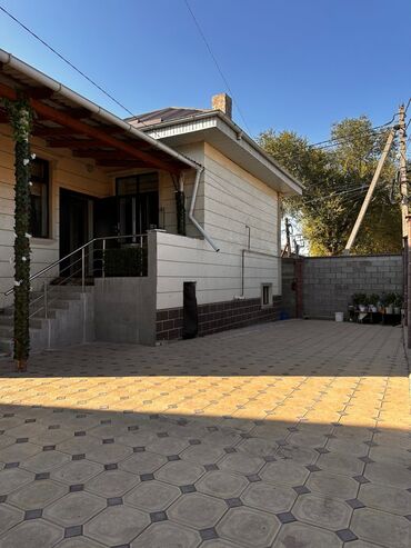 Долгосрочная аренда домов: 250 м², 7 комнат — 2