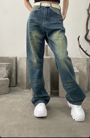 джинсы бойфренды с завышенной талией: Бойфренды, Высокая талия