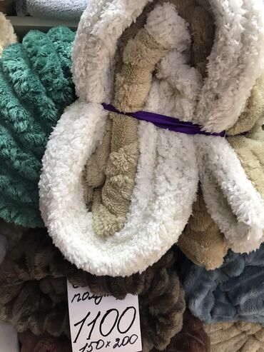 Одеяла и пледы: Плед, Китай, Новый, Шерсть, Все сезоны, Зима, Лето, Двусторонний, Плюшевый, Светящийся — 31