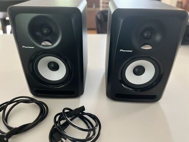 Digər auditexnika: İşlənmiş Pioneer Kolonka, Növ - Toy üçün, rəng - Qara