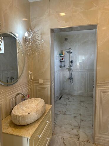 Günlük kirayə evlər: 250 kv. m, 5 otaqlı, Qaz, İşıq, Su — 17