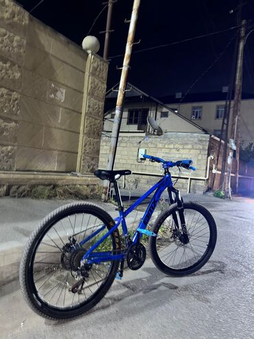 Şəhər velosipedləri: İşlənmiş Şəhər velosipedi 26", sürətlərin sayı: 21, Ödənişli çatdırılma, Ünvandan götürmə — 12