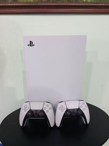 playstation 5 alıram: Playstation 5. 2 ədəd orjinal pult. İdeal vəziyyətdədir. Barter