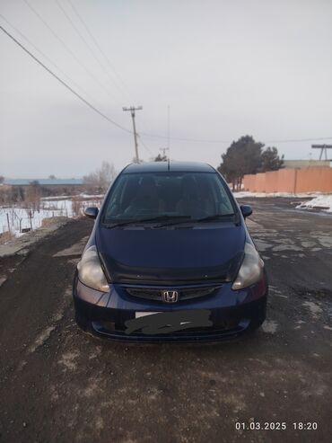 Honda: Honda Fit: 2002 г., 1.3 л, Вариатор, Газ, Хэтчбэк