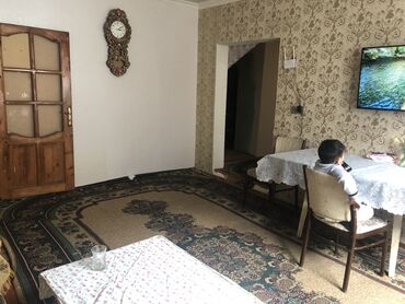 yeni suraxanida satilan ucuz heyet evleri: Yeni Suraxanı 4 otaqlı, 120 kv. m, Kredit yoxdur, Orta təmir