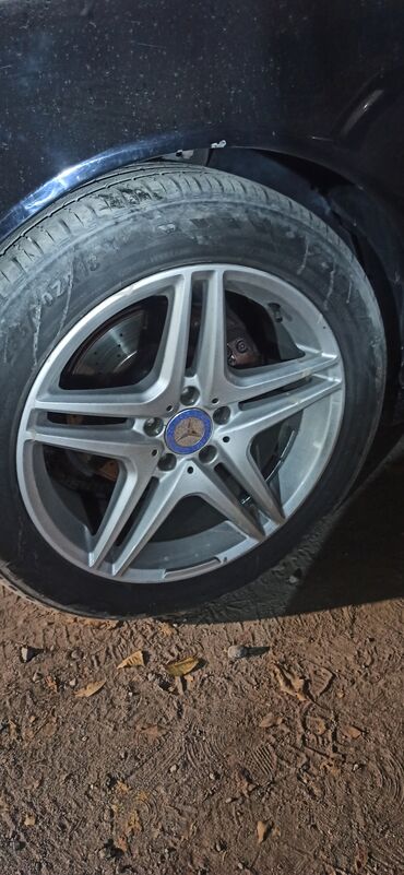 муравей колесо: Куйма Дисктер R 18 Mercedes-Benz, Комплект, тешиктери - 5