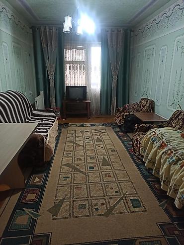 Продажа коттеджей и домов: Продаю трёх комнатную квартиру, третий этаж. Квартира очень тёплая — 1