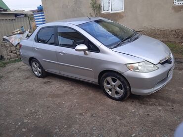 sport car: Honda Fit Aria: 2003 г., 1.5 л, Вариатор, Бензин, Седан