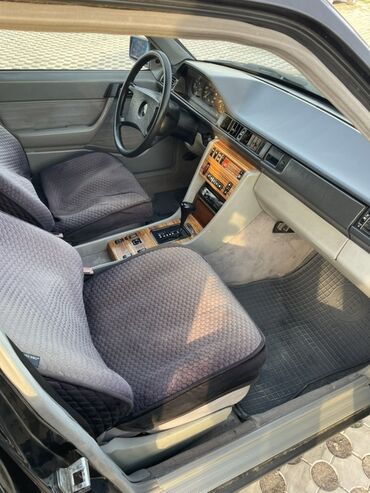 Mercedes-Benz: Mercedes-Benz W124: 1992 г., 2.3 л, Автомат, Бензин, Универсал — 14