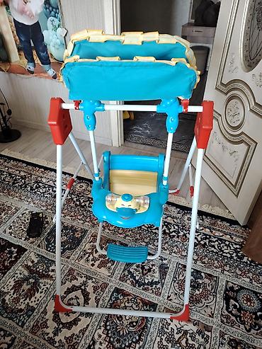 Yelləncəklər: Uşaq yelləncəyi – metal karkaslı, üstü tentli Xüsusiyyətlər: - Möhkəm — 1