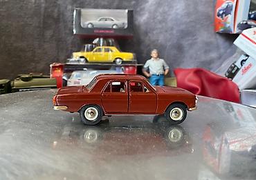 газ 24: ГАЗ, 1970 год, 1:43, Железо, Платная доставка — 5