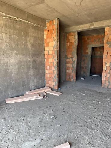 3 korona: Şüvəlan qəs., Studiya, Yeni tikili, 56 kv. m — 4