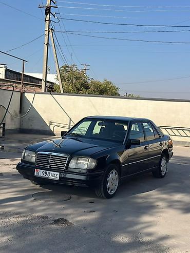 е36 e36: Mercedes-Benz W124: 1993 г., 3.2 л, Механика, Бензин, Седан — 3