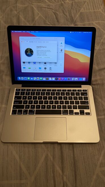 Apple MacBook: Yeni Apple MacBook, 13.3 ", Intel Core i5, 256 GB
