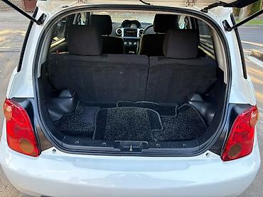 Toyota: Toyota Ist: 2003 г., 1.5 л, Автомат, Бензин, Хэтчбэк — 10