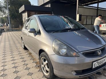 m113 мотор: Honda Fit: 2003 г., 1.3 л, Вариатор, Бензин, Хетчбек