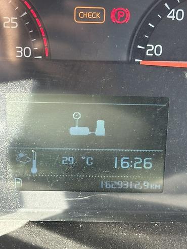 Тягачи: Тягач, Volvo, 2013 г., Шторный — 9