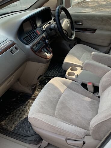 Honda: Honda Odyssey: 2000 г., 2.3 л — 8