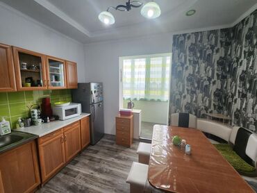 4 комнаты, 80 м², Индивидуалка, 3 этаж, Косметический ремонт