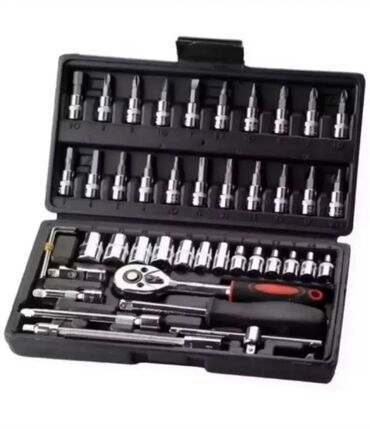 Наборы инструментов: Набор инструментов в кейсе — 46 предметов. Состав и оснастка: - — 3
