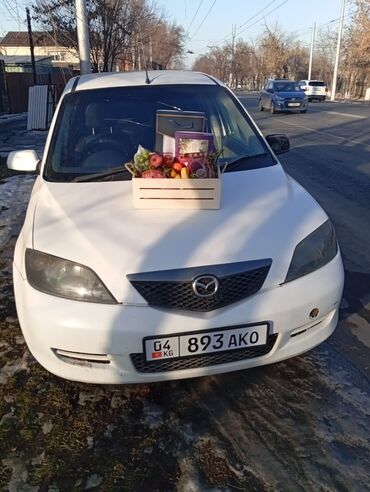 продаю mazda demio: Mazda Demio: 2004 г., 1.3 л, Автомат, Бензин