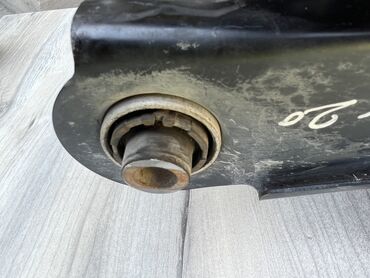 Рычаги: Задний левый рычаг Hyundai 2020 г., Б/у, Оригинал, США — 17