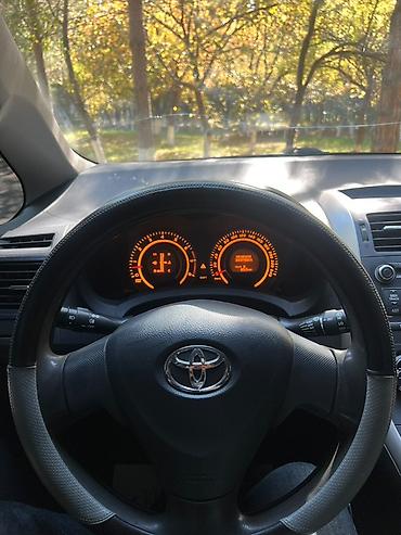 Toyota: Toyota Auris: 2008 г., 1.4 л, Механика, Бензин, Хэтчбэк — 12